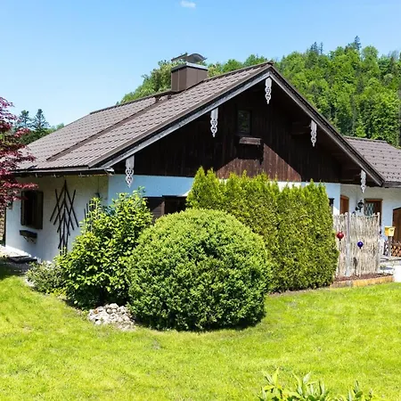 Ganzes Haus Mit Großem Garten Und Eigener Sauna