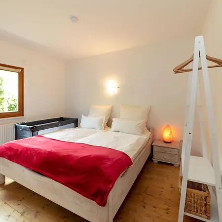 Holiday home Ganzes Haus Mit Grossem Garten Und Eigener Sauna Unterwoessen