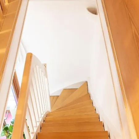 Ganzes Haus Mit Grossem Garten Und Eigener Sauna *