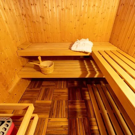 Ganzes Haus Mit Grossem Garten Und Eigener Sauna *