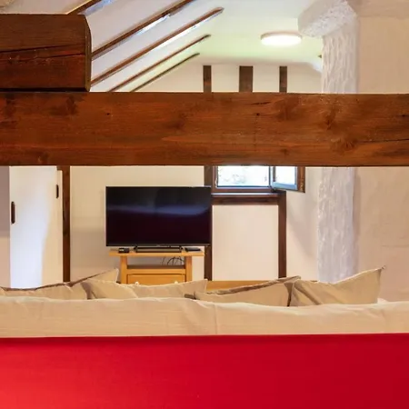 Ganzes Haus Mit Grossem Garten Und Eigener Sauna Unterwoessen