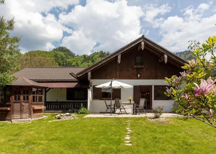 Ganzes Haus Mit Grossem Garten Und Eigener Sauna בית נופש